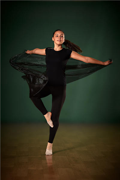 Наша танцовщица из Тольятти
